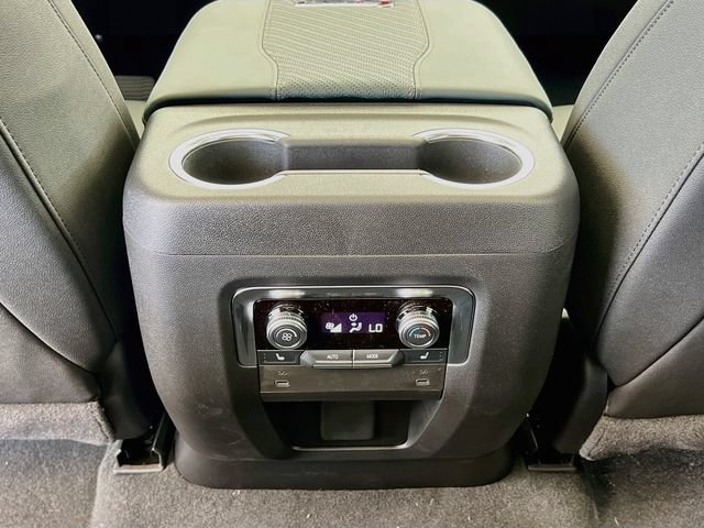 New 2026 GMC Yukon AT4 w/ AT4 Premium Package AWD/4WD image 18