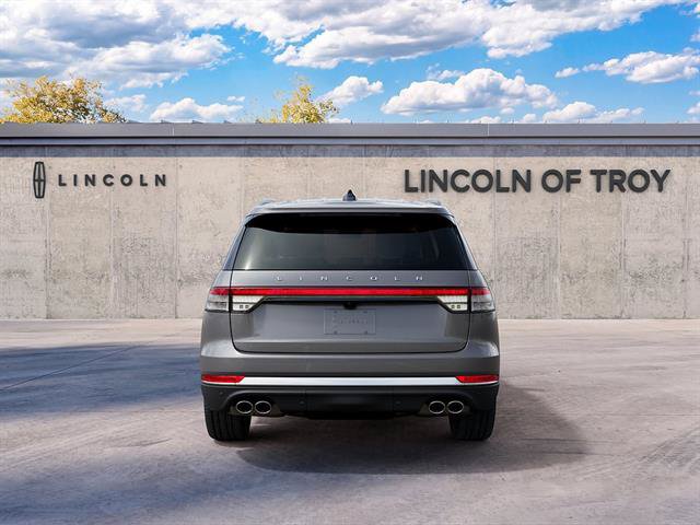 New 2027 Lincoln Aviator AWD image 7