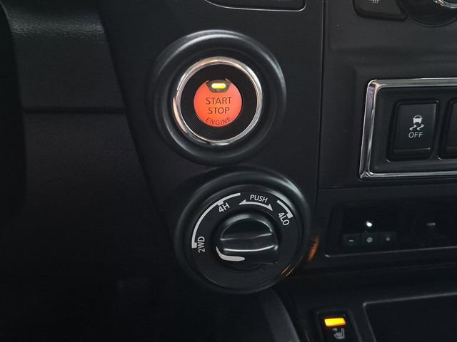 Used 2024 Nissan Titan SV w/ SV Convenience Package image 30