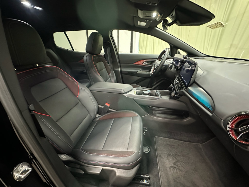 Certified 2024 Chevrolet Equinox EV RS FWD image 16