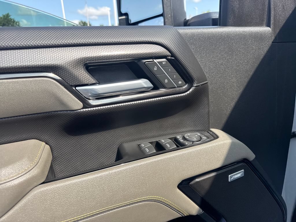 Used 2025 Chevrolet Silverado 2500 ZR2 w/ ZR2 Bison Edition AWD/4WD image 39