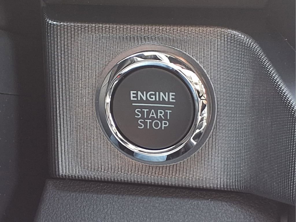 New 2026 Ford F250 Platinum AWD/4WD image 13