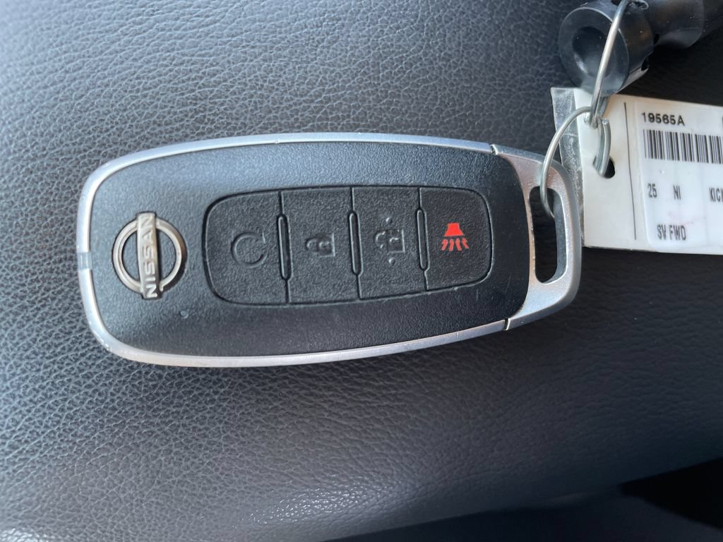 Certified 2025 Nissan Kicks SV w/ SV Premium Package FWD image 29