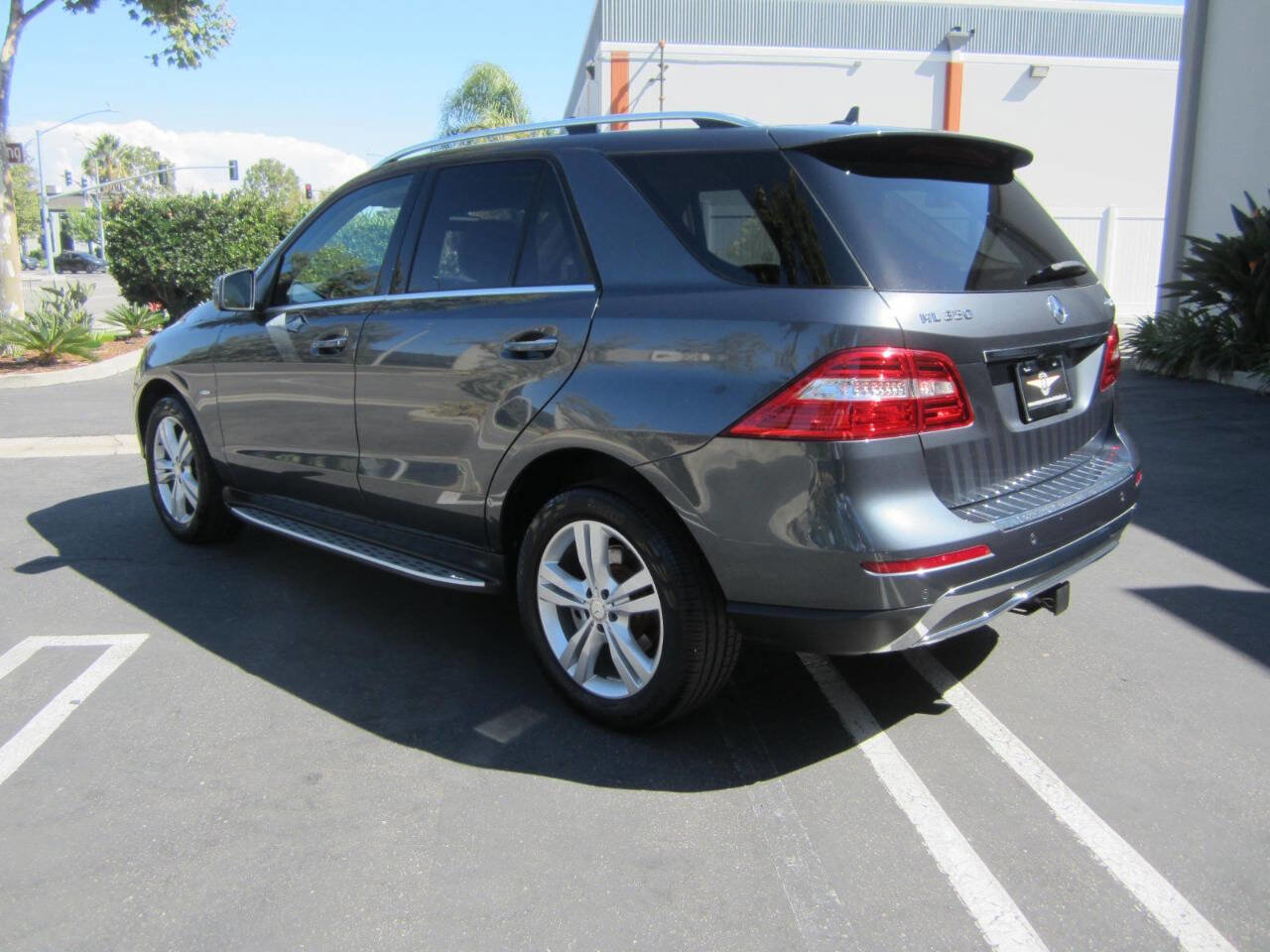 Used 2012 Mercedes-Benz ML 350 ML 350 AWD 4MATIC 4dr SUV image 5
