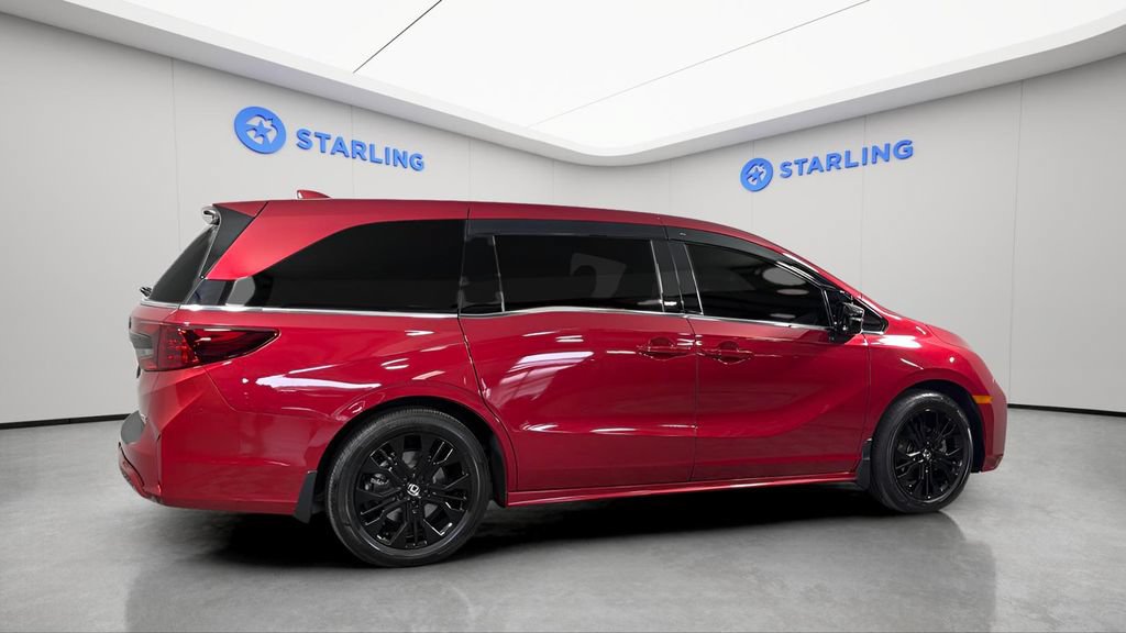 Used 2025 Honda Odyssey Sport-L image 11