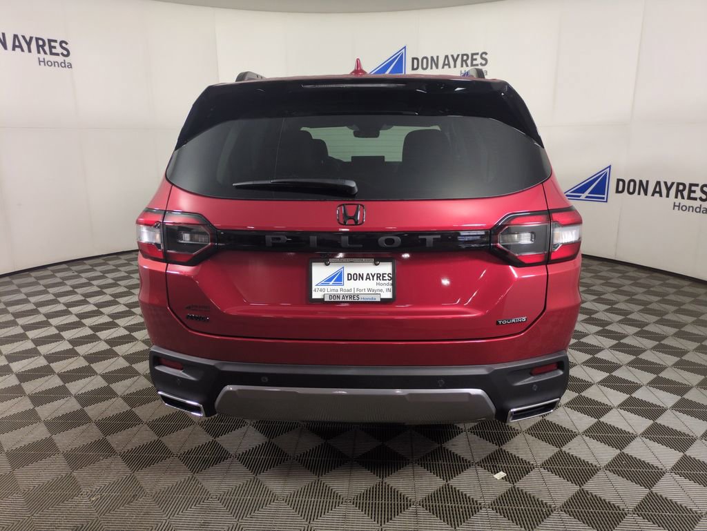 New 2026 Honda Pilot Touring image 4
