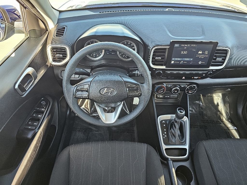 Used 2022 Hyundai Venue SE FWD image 21