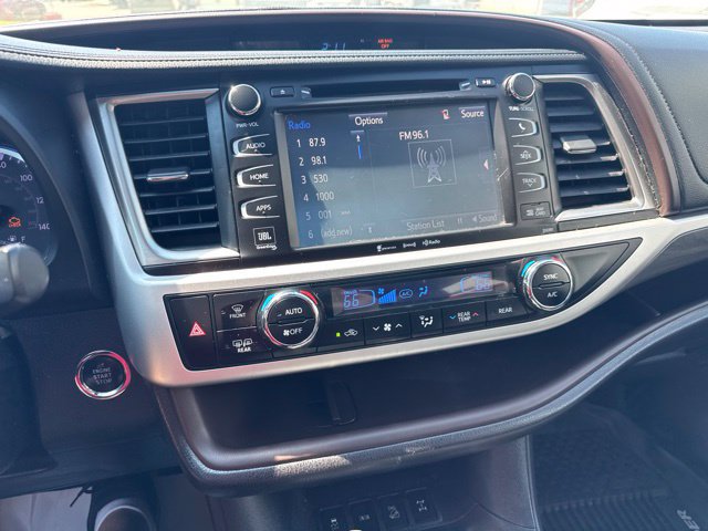 Used 2019 Toyota Highlander Limited AWD/4WD image 15