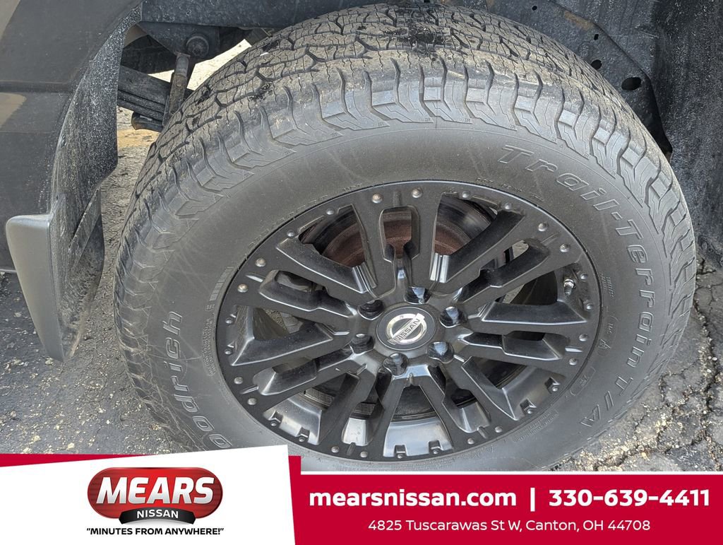 Used 2019 Nissan Titan SL w/ Midnight Edition image 41