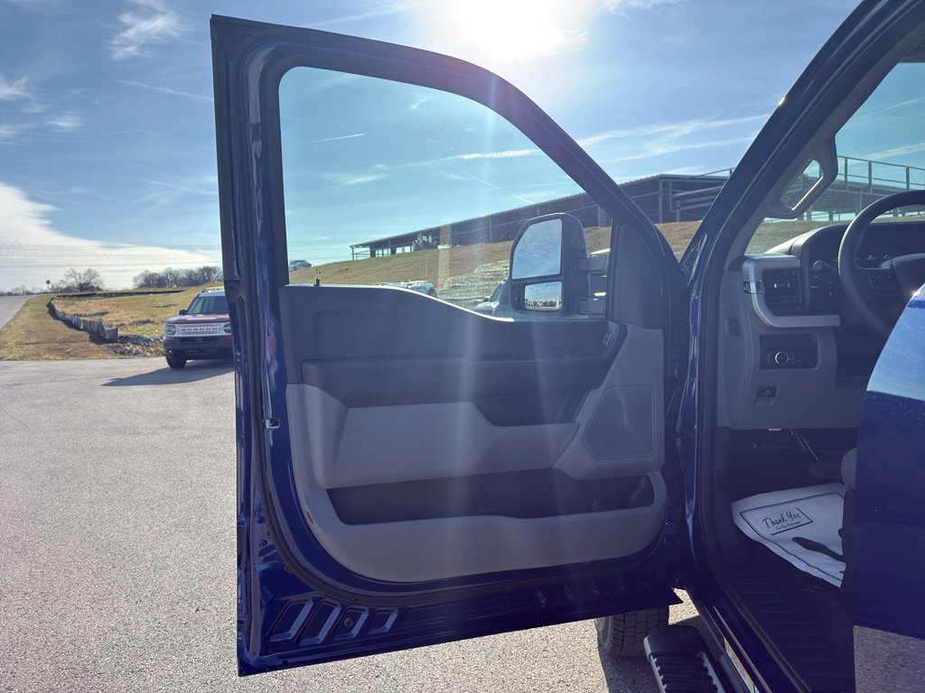 New 2026 Ford F450 XL w/ XL Chrome Package image 17