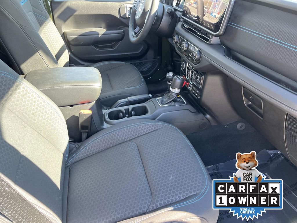 Used 2024 Jeep Wrangler Unlimited Rubicon 4xe image 21