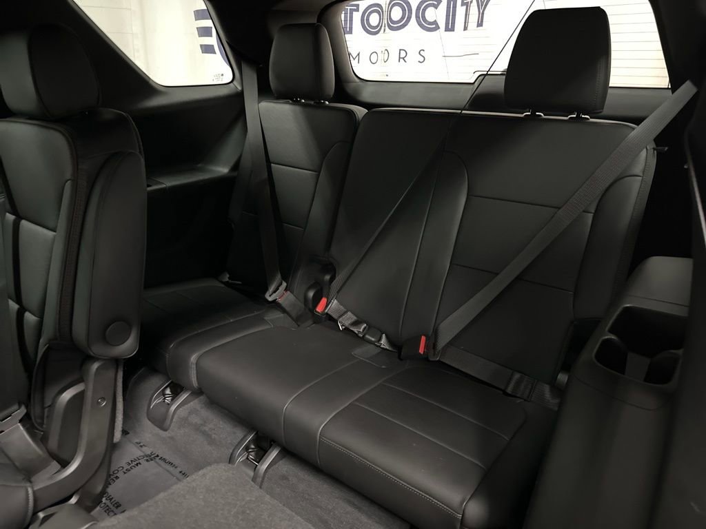 Used 2022 Chevrolet Traverse High Country AWD/4WD image 41