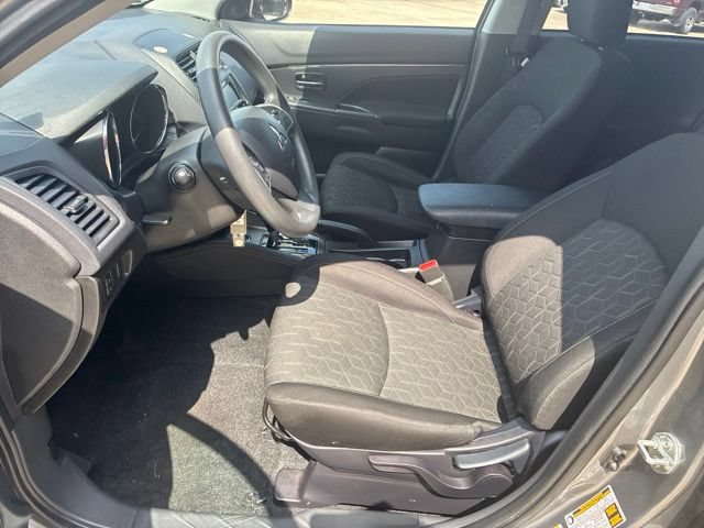 Used 2025 Mitsubishi Outlander Sport ES AWD/4WD image 17
