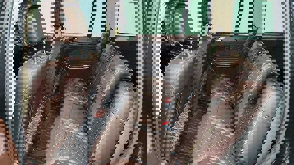 Used 2017 Mercedes-Benz GLS 550 4MATIC image 20