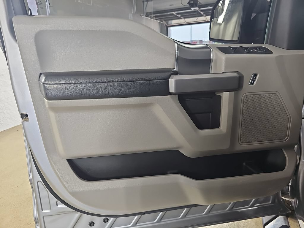Used 2020 Ford F150 XLT w/ Equipment Group 302A Luxury AWD/4WD image 31