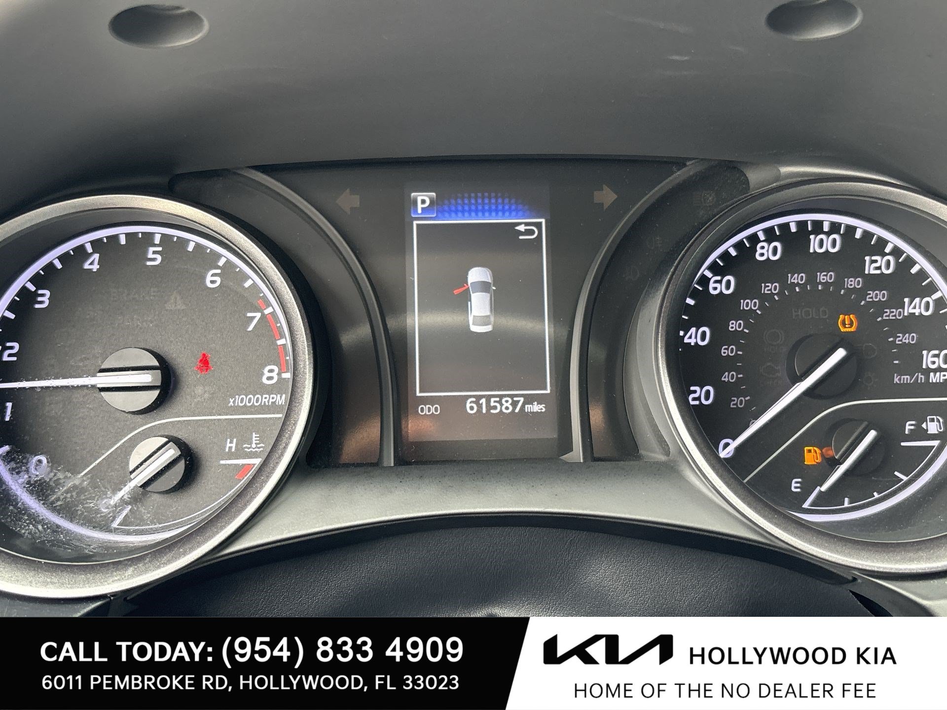 Used 2023 Toyota Camry SE FWD image 10