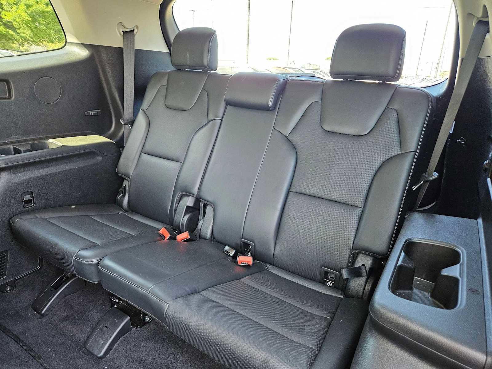 Used 2025 Kia Telluride S image 19