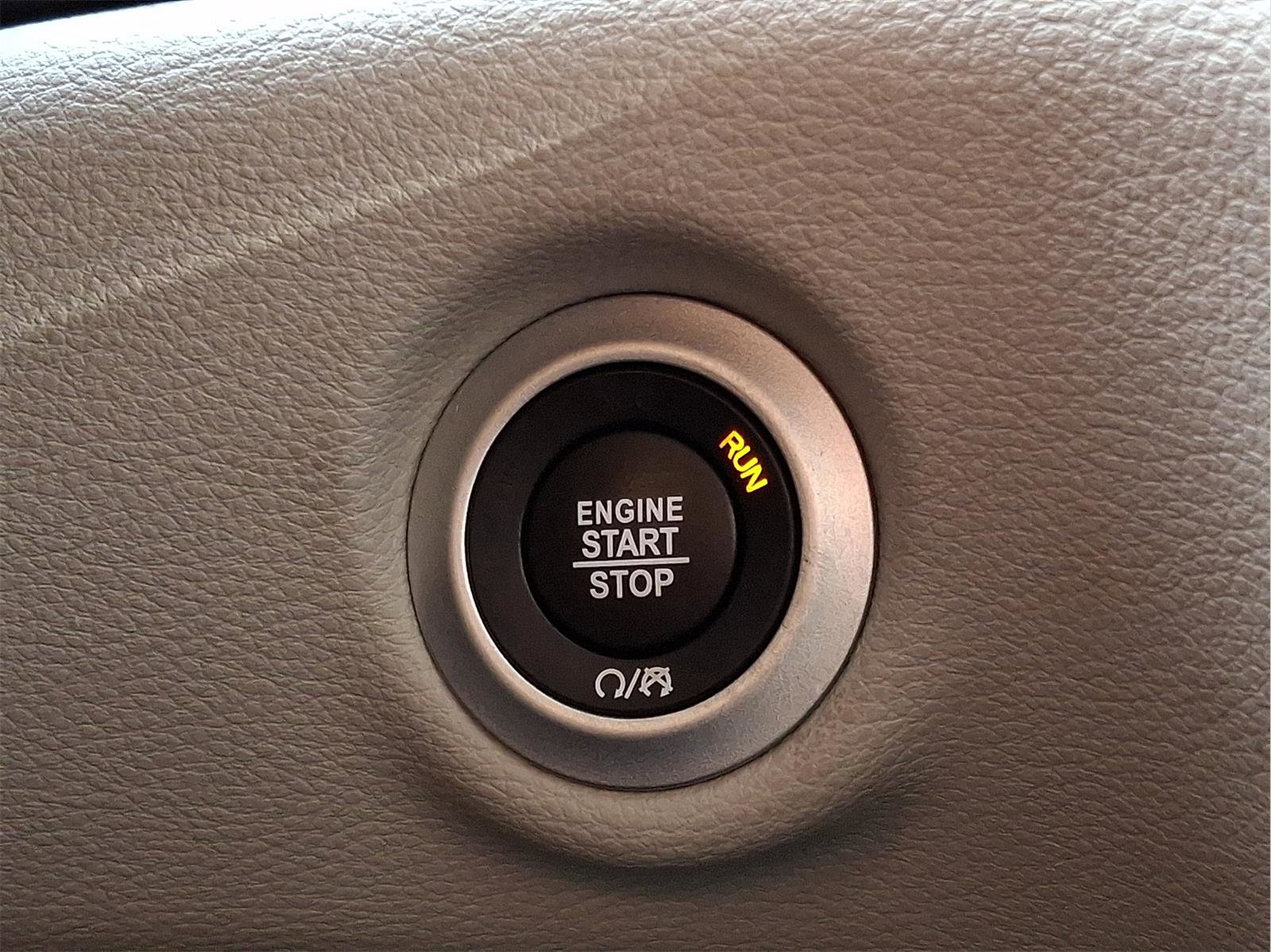 Used 2021 Chrysler Pacifica Limited image 18