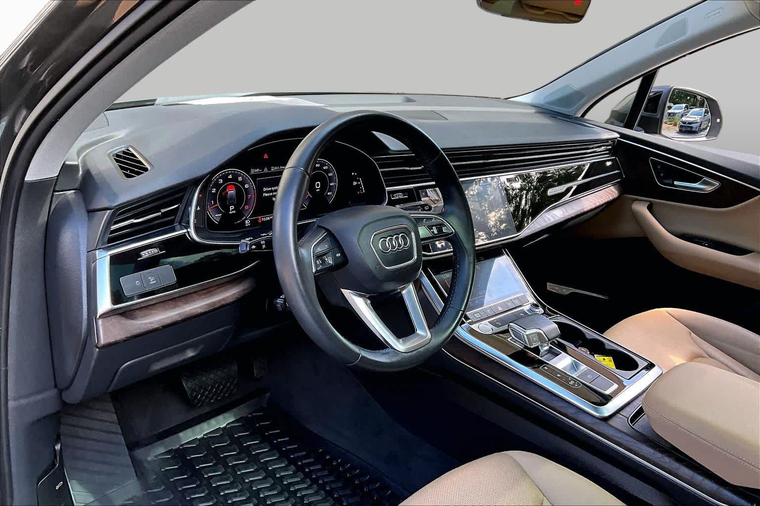 Used 2020 Audi Q7 3.0T Premium Plus AWD/4WD image 18