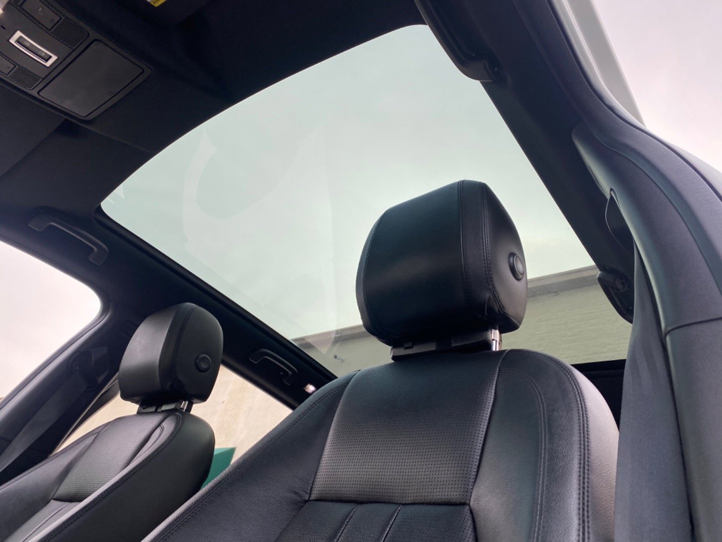 Used 2019 Land Rover Discovery Sport HSE image 22