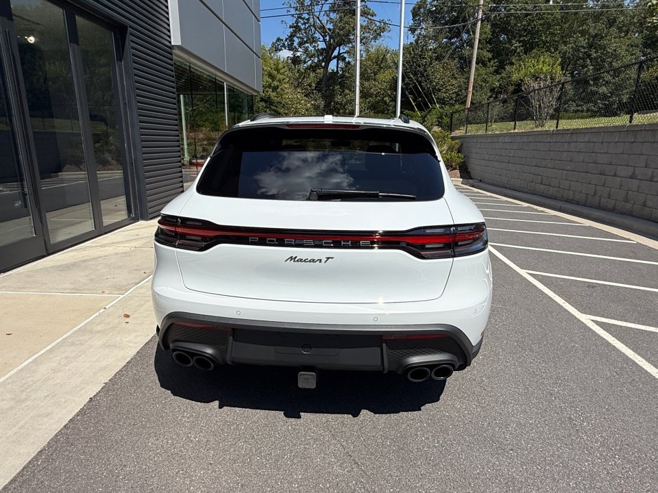 Certified 2026 Porsche Macan Turbo AWD/4WD image 6
