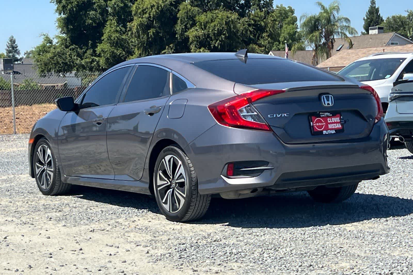 Used 2018 Honda Civic EX-T image 7