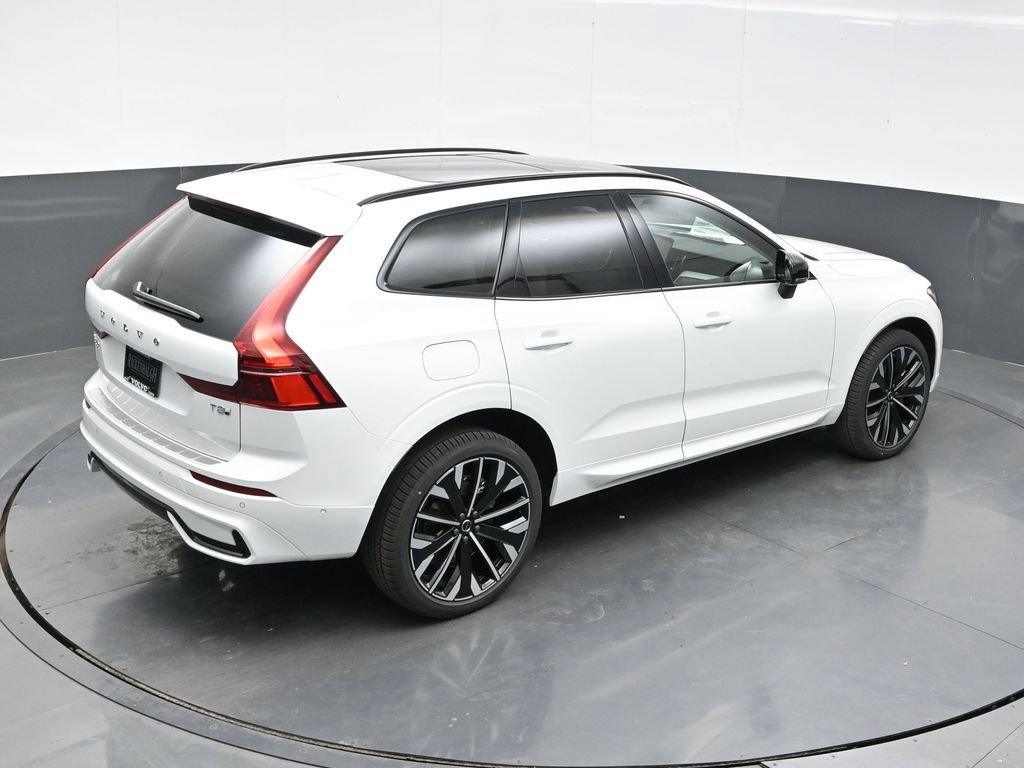 New 2026 Volvo XC60 T8 Ultra w/ Climate Package PRO AWD/4WD image 51