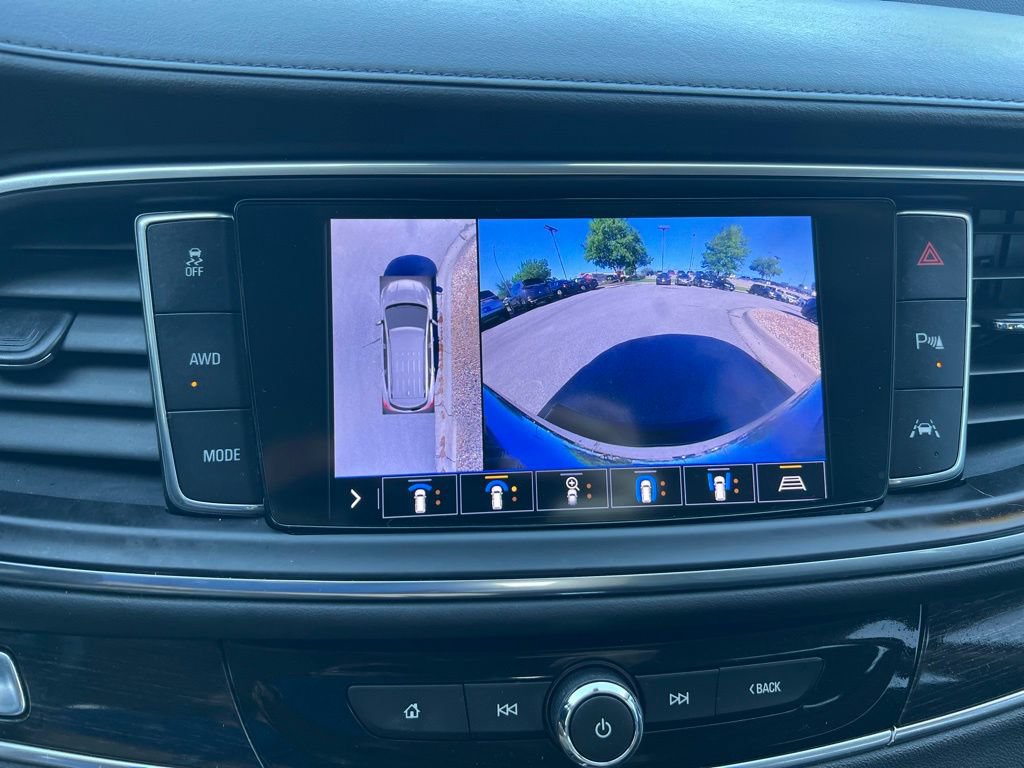 Used 2020 Buick Enclave Avenir w/ Avenir Technology Package AWD/4WD image 43
