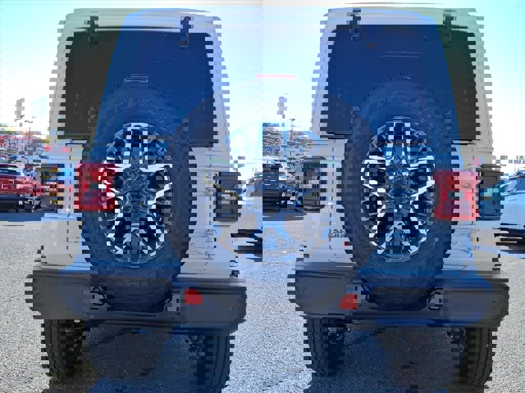 New 2026 Jeep Wrangler Unlimited Sahara image 5