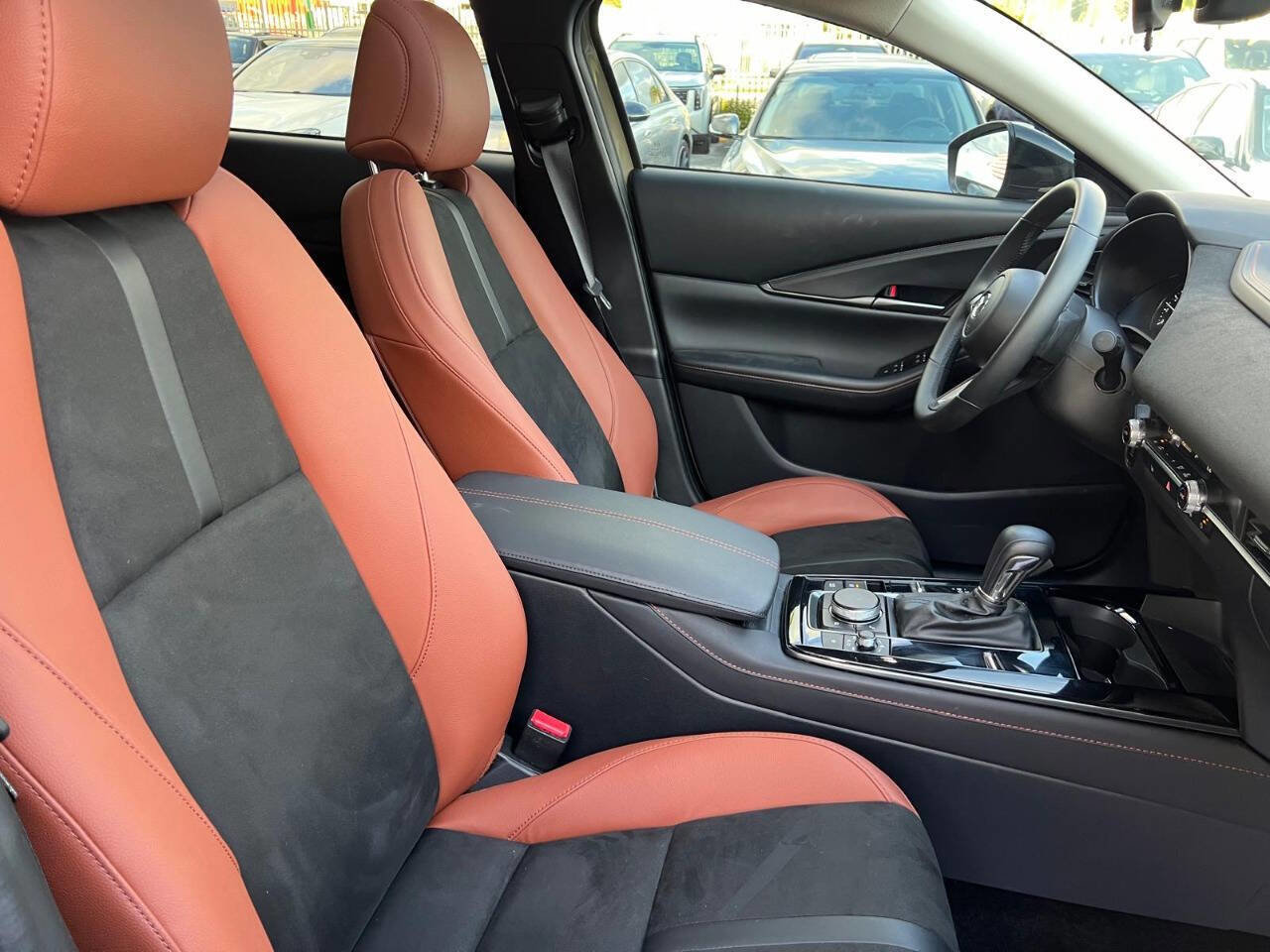 Used 2024 MAZDA CX-30 Carbon image 9