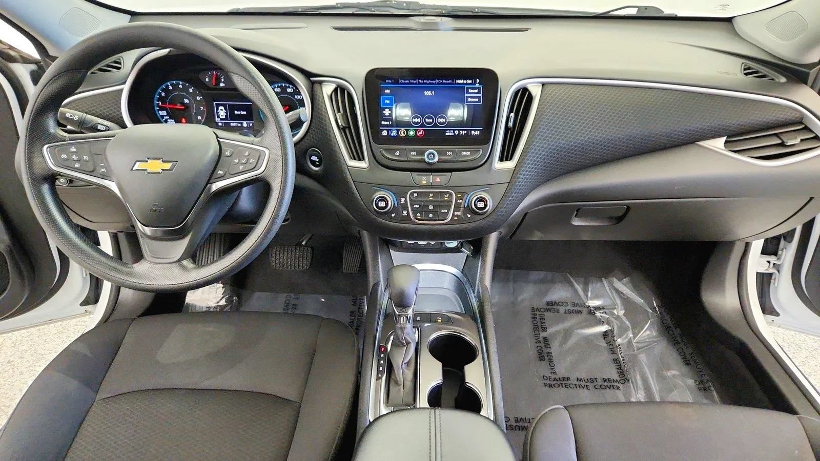 Used 2025 Chevrolet Malibu LT FWD image 26