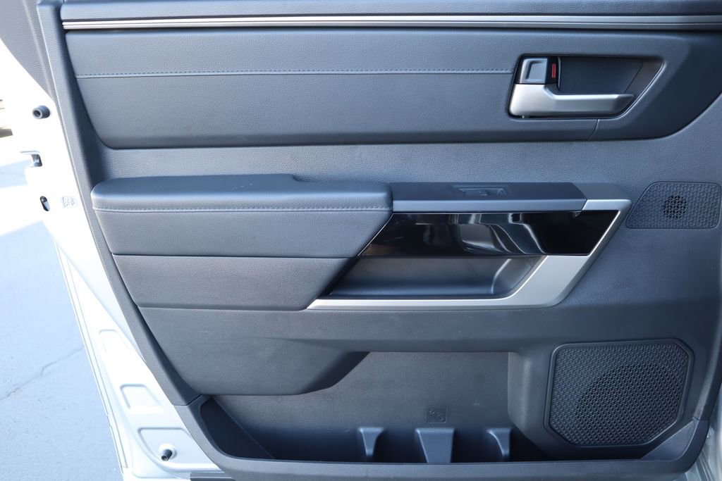 Used 2024 Toyota Tundra Limited image 25