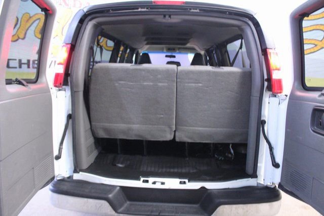Used 2016 Chevrolet Express 3500 LT w/ LT Preferred Equipment Group image 10