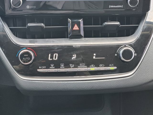 Used 2022 Toyota Corolla LE FWD image 17