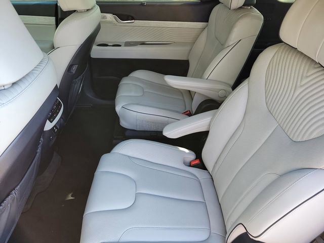 Used 2025 Hyundai Palisade Calligraphy FWD image 14