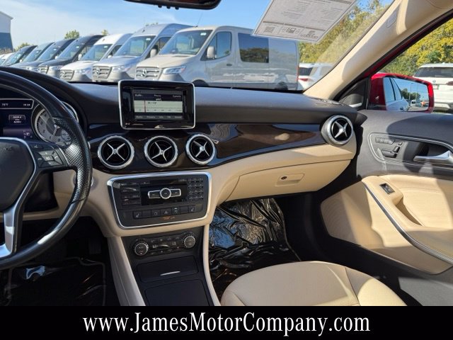 Used 2015 Mercedes-Benz GLA 250 image 18