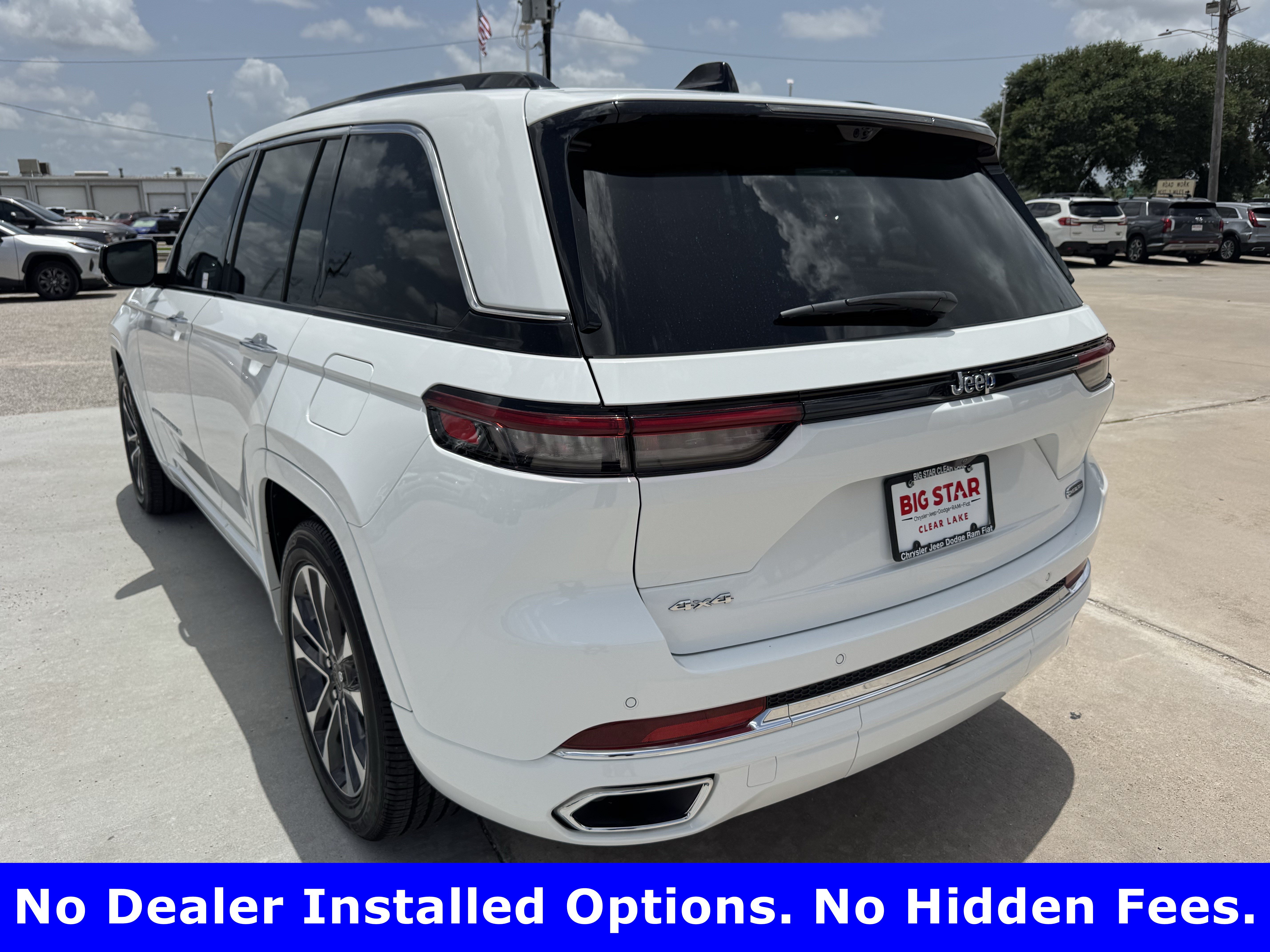Used 2024 Jeep Grand Cherokee Overland w/ Luxury Tech Group IV AWD/4WD image 6