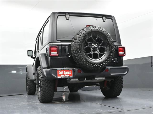 Used 2025 Jeep Wrangler Unlimited Sport AWD/4WD image 34