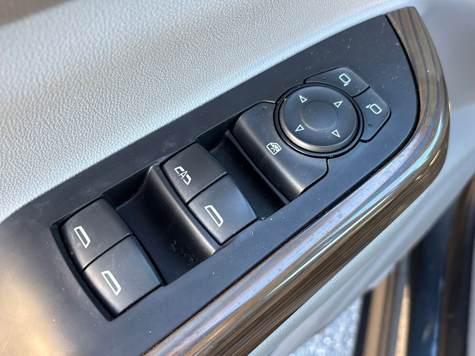 Used 2019 GMC Acadia SLE w/ Driver Alert Package I image 20