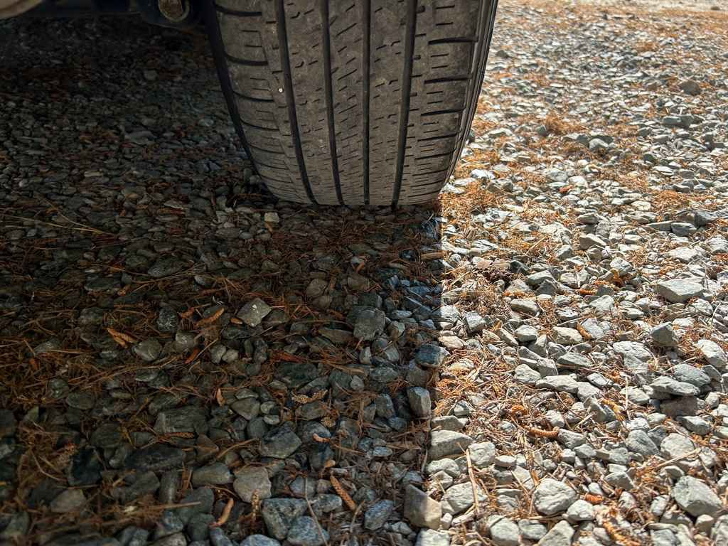 Used 2017 Toyota Camry LE FWD image 19