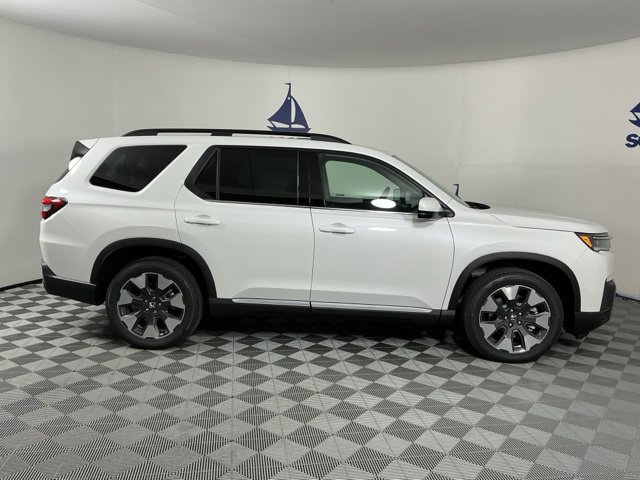New 2026 Honda Pilot Touring image 6