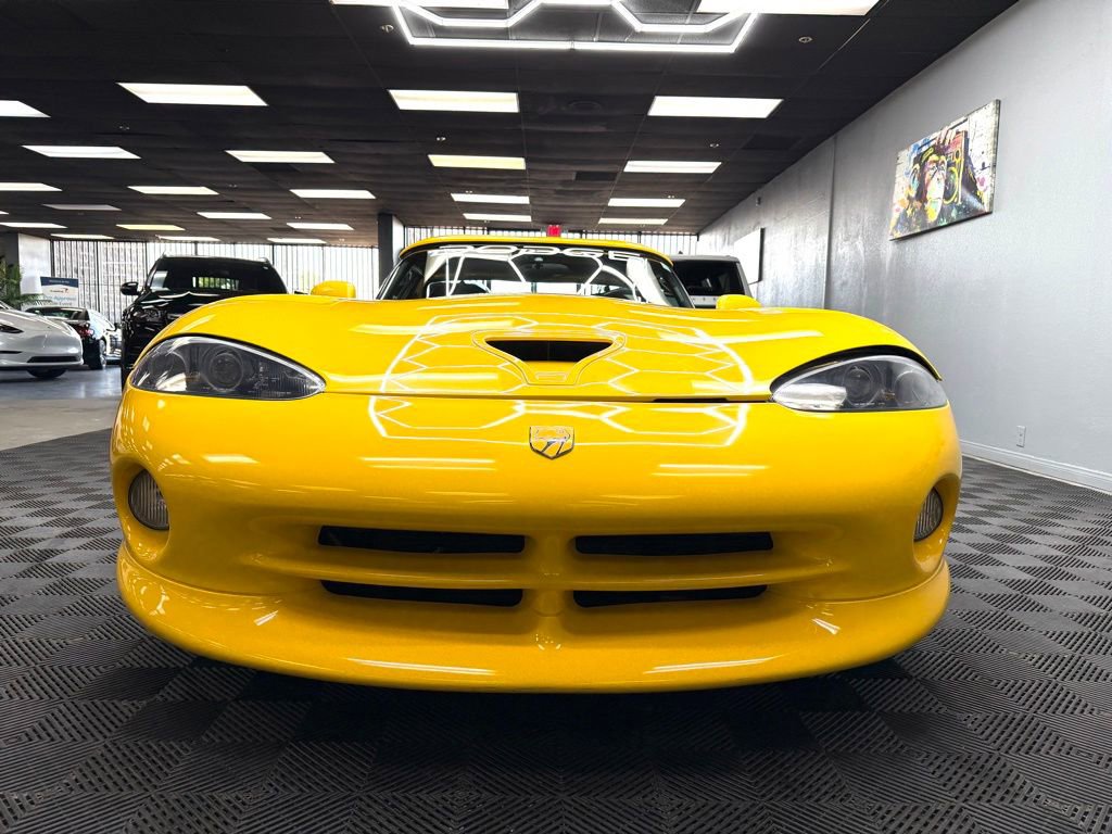 Used 2001 Dodge Viper RT/10 RWD image 3