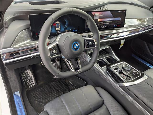 New 2026 BMW 750e xDrive image 3