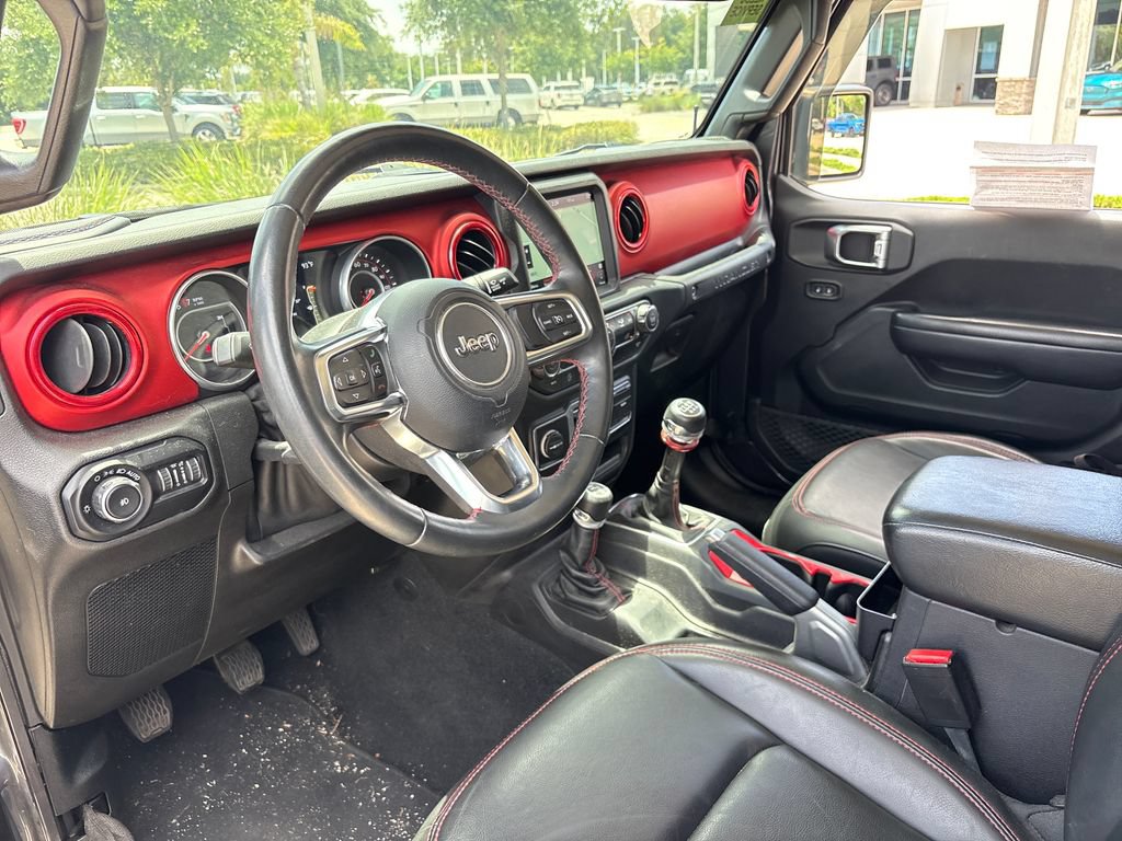 Used 2018 Jeep Wrangler Rubicon AWD/4WD image 6