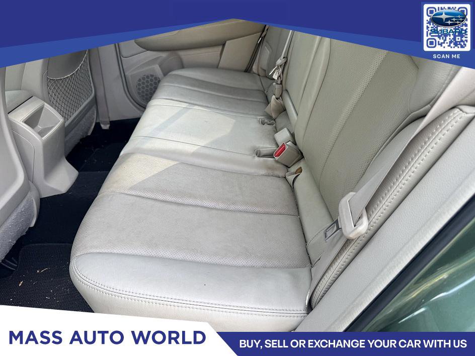 Used 2010 Subaru Outback 2.5i Limited image 3