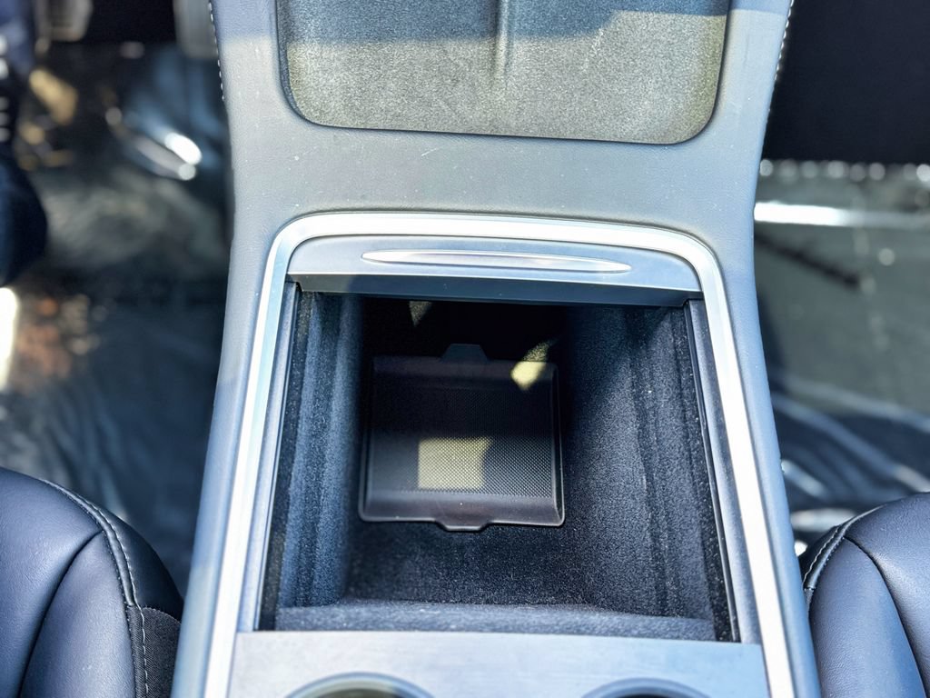 Used 2024 Tesla Model Y Long Range RWD image 59