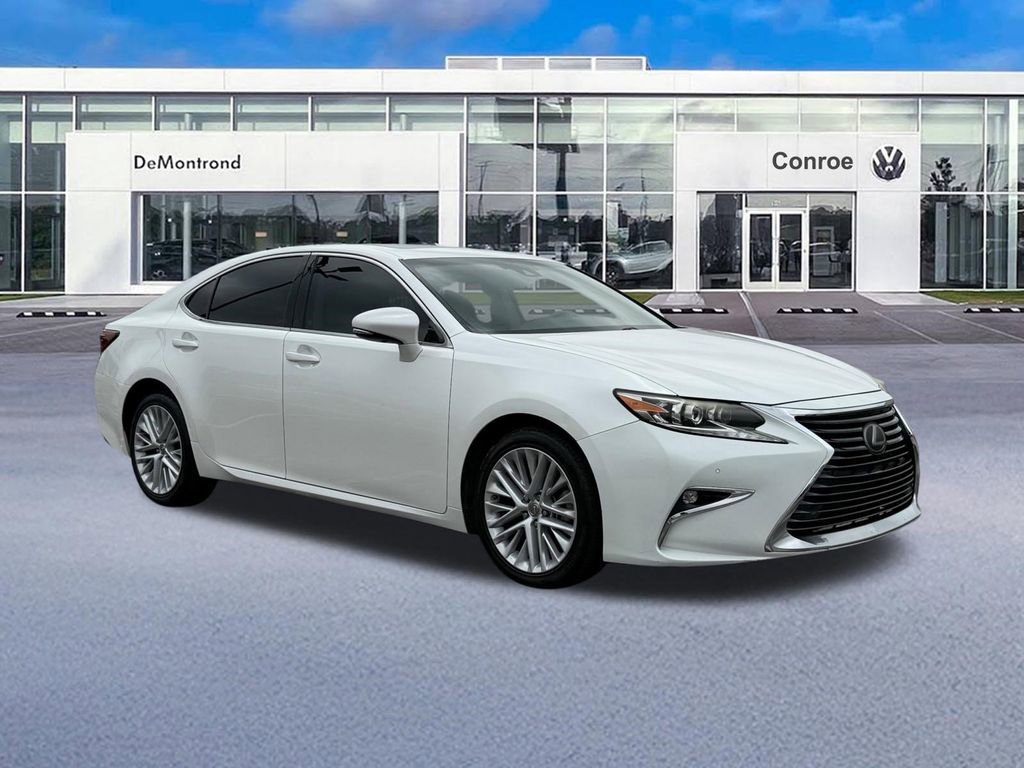 Used 2016 Lexus ES 350 w/ Luxury Package w/Wood Trim FWD image 3