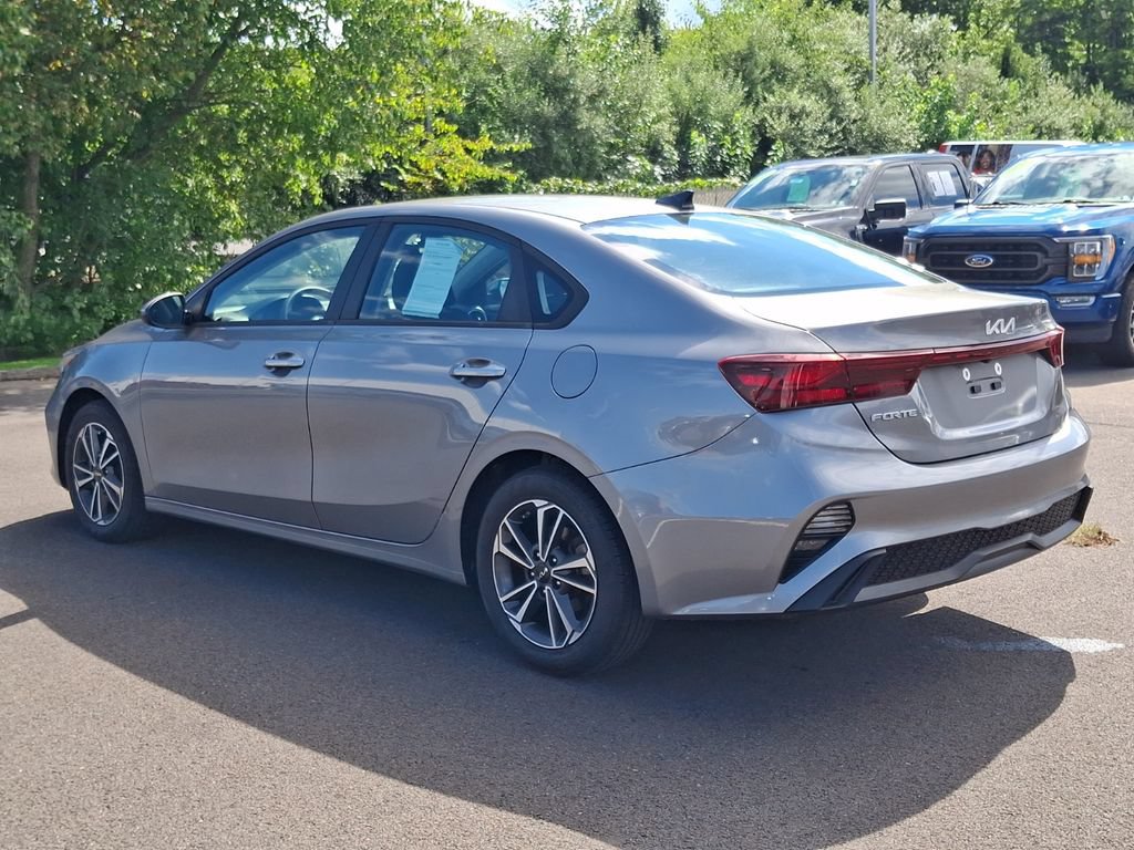 Used 2024 Kia Forte LXS w/ LXS Technology Package FWD image 7