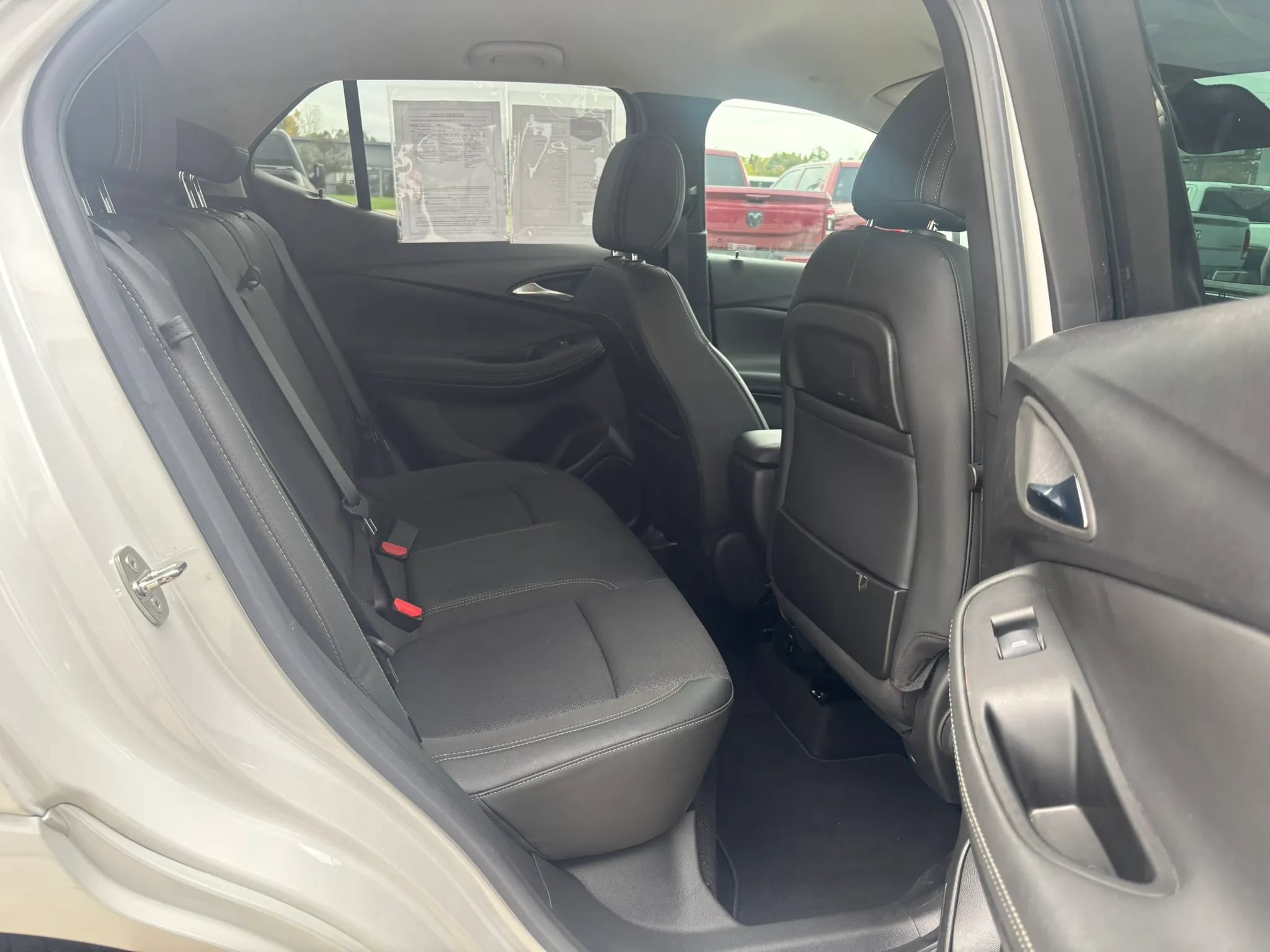 Used 2023 Buick Encore GX Select w/ Sport Touring Package FWD image 15