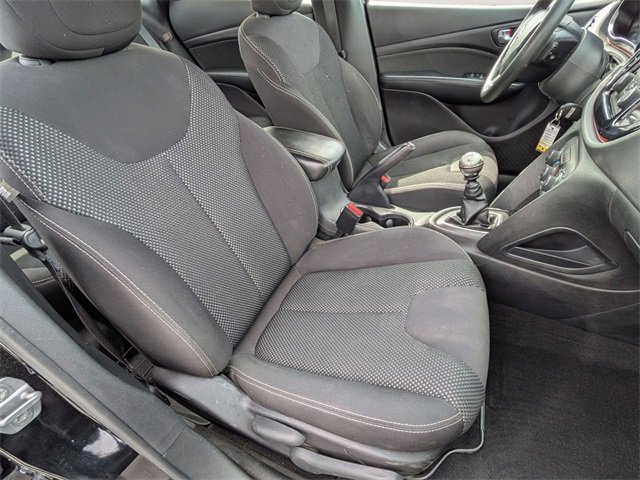 Used 2015 Dodge Dart SXT image 29
